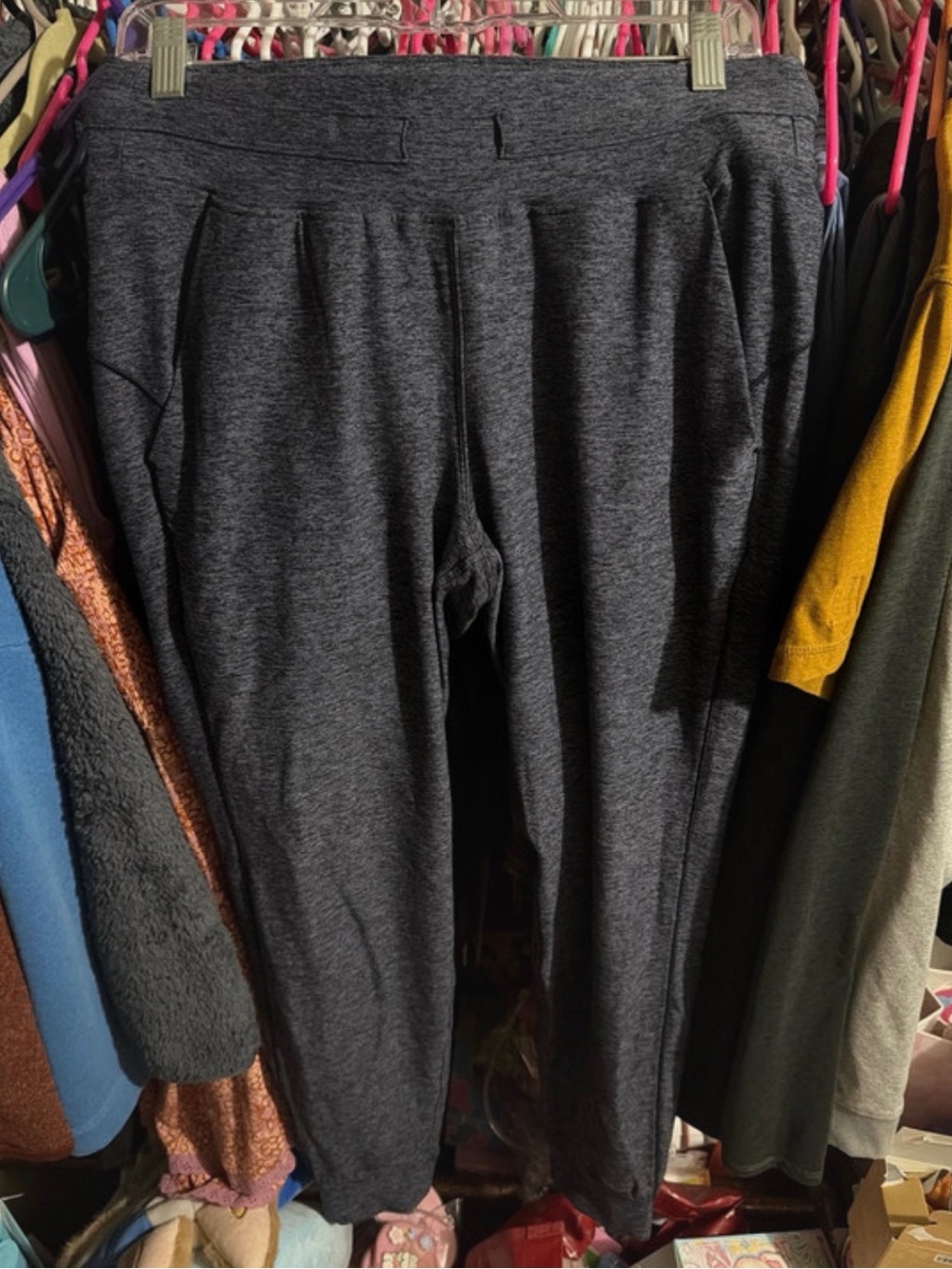 Preloved size 6 Lululemon joggers no drawstring